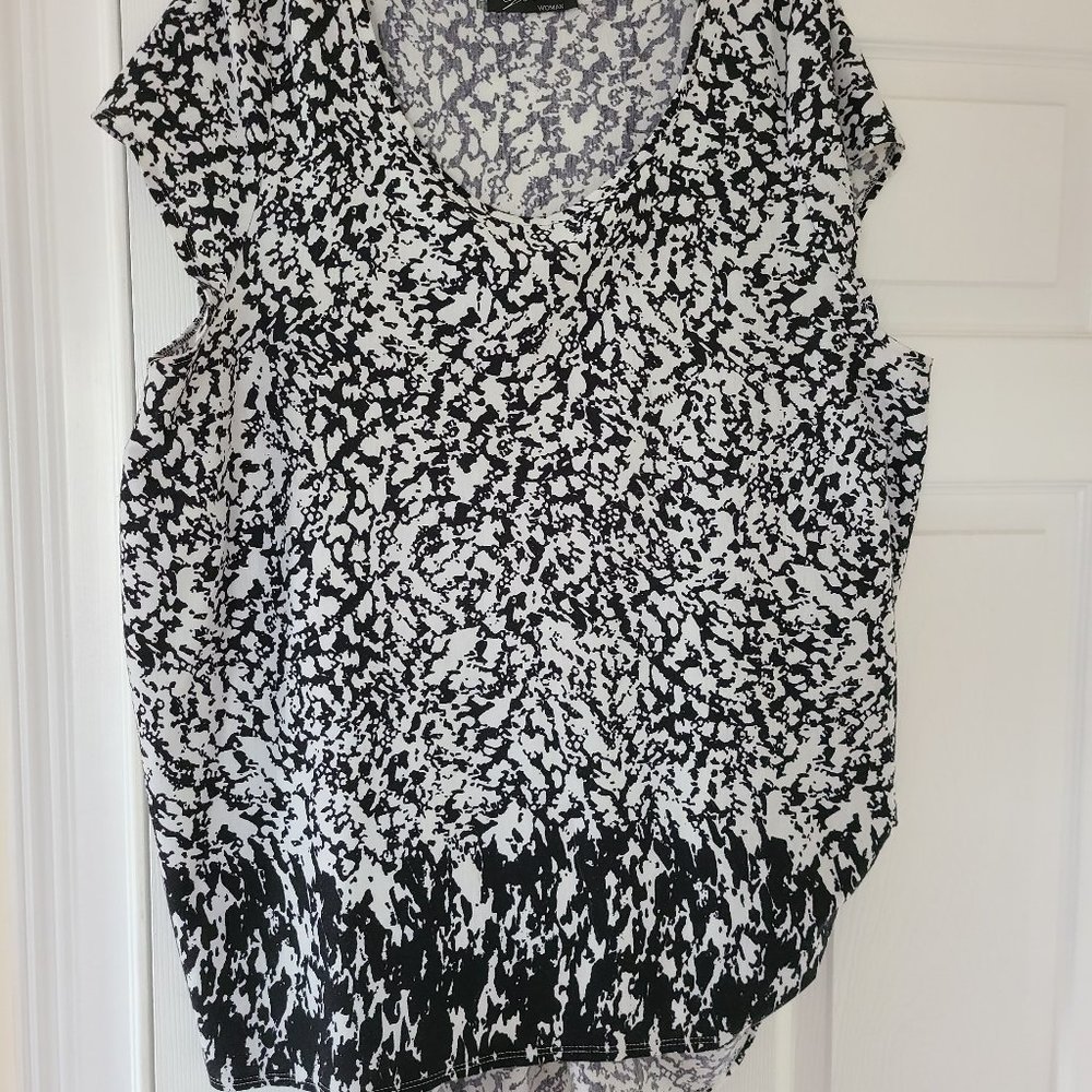 Low laying blouse shirt